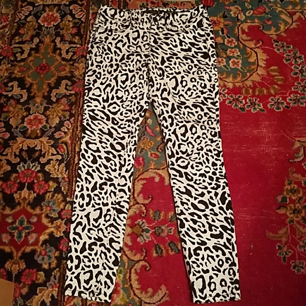 Kardashian Kollection Kourtney Jegging 8